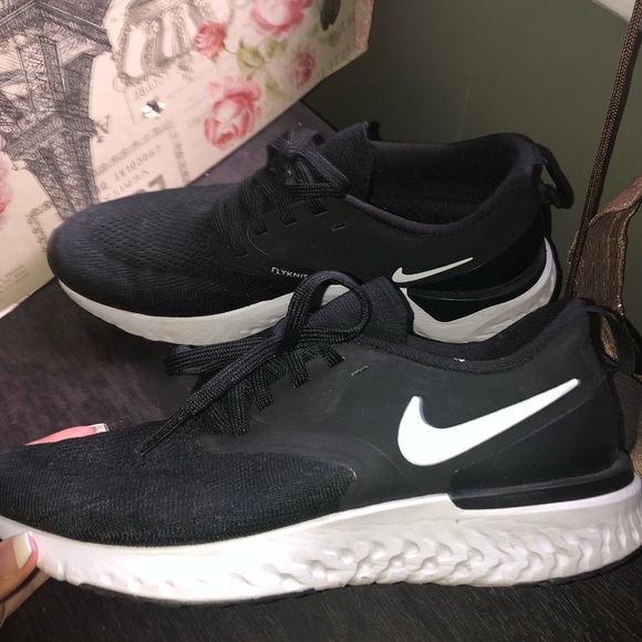 Nike Shoes - SALE TONIGHT Nike Odyssey React 2 Flyknit Running